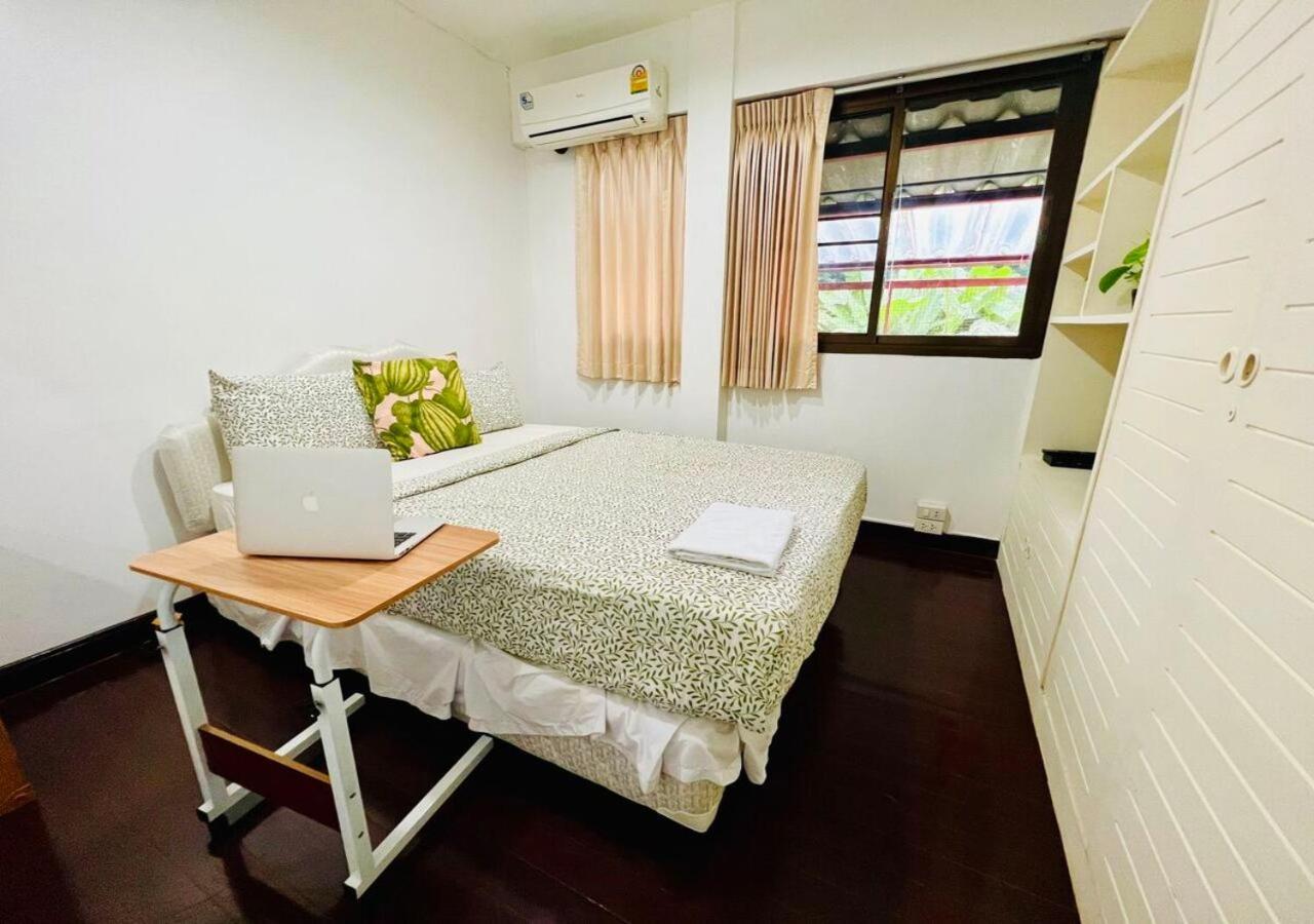 Reehouse@Soi Cowboy/Asoke Bts Hotel Bangkok Exterior photo